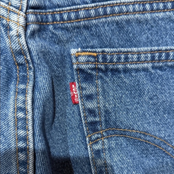 Levi Women's Blue Frayed Hem Jeans - Picture 5 of 5